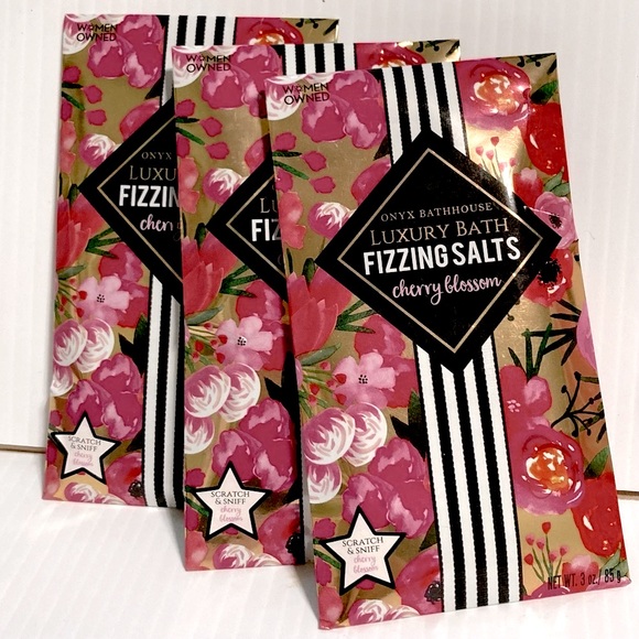 Luxury Bath Fizzing Salts, Body Wash & Lotion & Bath Soap Gift Set - Picture 6 of 10